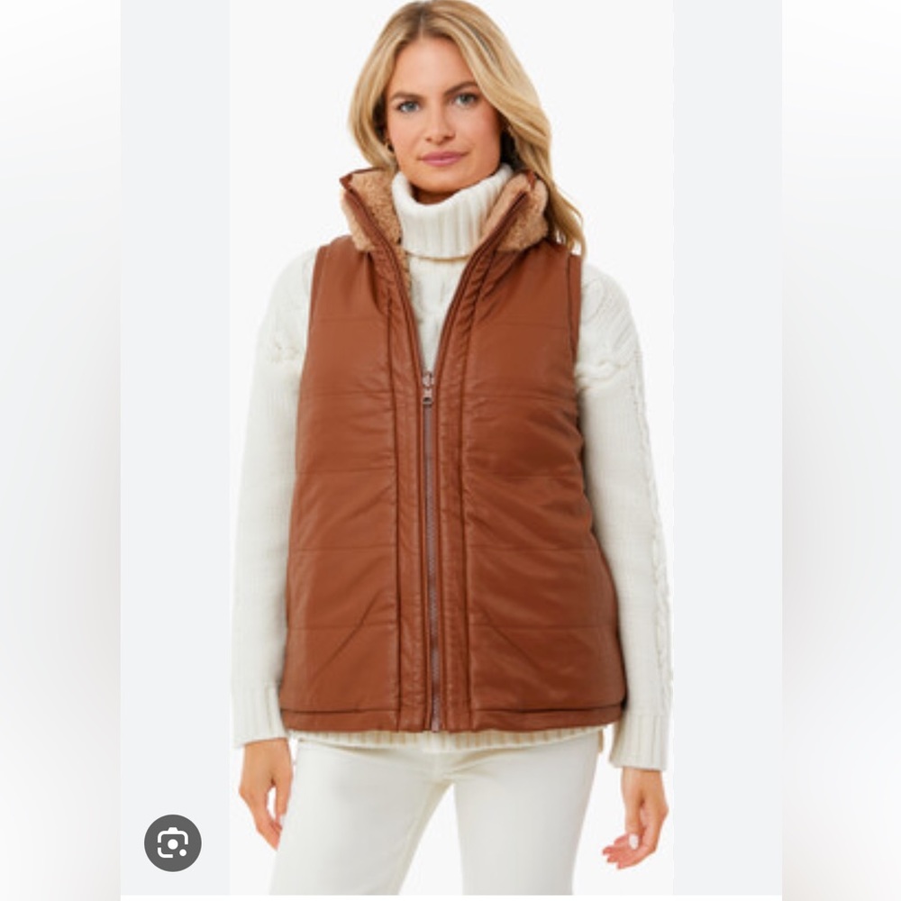 Tuckernuck Faux Leather and Shearling Reversible Beckham Vest. S. NWOT
